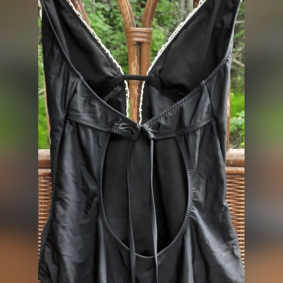 🌟3/50 Black Kona Sol Lace One Piece Swimsuit - Picture 8 of 11
